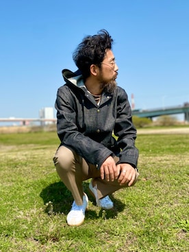 「ジャーマントレーナー」｜「アイテム（デニムジャケット）」を使った、ヤギハシカズヒロさん（メンズ・181cm）の春コーディネート