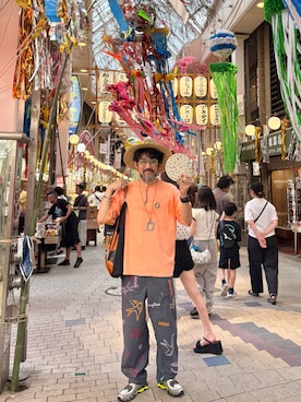 「MIZUNO SPORTS STYLE（ミズノスポーツスタイル）のアイテム（スニーカー、グレー系）」を使った、ヤギハシカズヒロさん（メンズ・182cm）の夏コーディネート