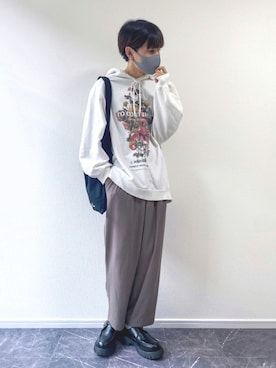 「SHAREEF（シャリーフ）のアイテム（パーカー）」を使った、まささん（メンズ・180cm）の秋コーディネート