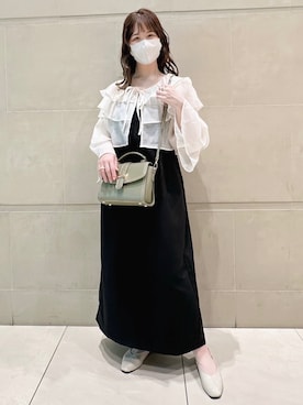 「レイヤードスタイル」｜「しまむら（シマムラ）のアイテム（キャミソール）」を使った、てぃるさん（レディース・158cm）の春コーディネート