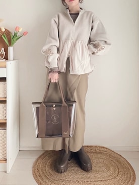 「アイテム（レインシューズ）」を使った、てぃるさん（レディース・158cm）の冬コーディネート