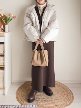 「アイテム（ジャンパースカート）」を使った、てぃるさん（レディース・158cm）の秋コーディネート