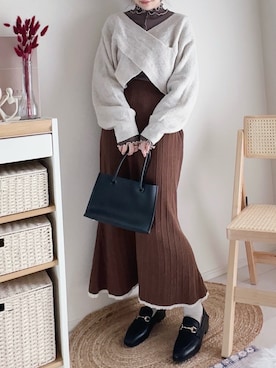 「メロートップス」｜「アイテム（ハンドバッグ）」を使った、てぃるさん（レディース・158cm）の秋コーディネート