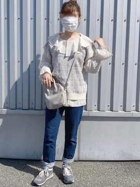 「フリルネック」｜「アイテム（その他）」を使った、てぃるさん（レディース・158cm）の秋コーディネート
