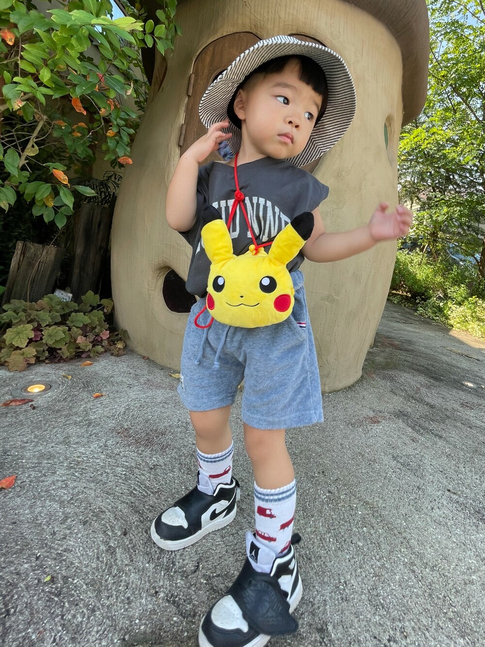 「キッズファッション、3歳、バケットハット、LOWRYS FARM、ピカチュウ、GLOBAL WORK」｜「LOWRYS FARMのアイテム（ハット、ホワイト系）」を使った、ryumacodeさん（キッズ・80cm）の秋コーディネートの1枚目の写真