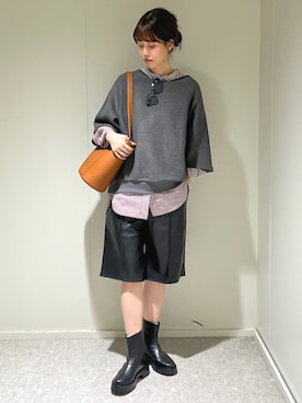 「VELETTO（ベレット）のVELETTO: ポシェット付き 3WAY ワンハンドル バケツ ショルダー バッグ（ショルダーバッグ）」を使った、天本さん（レディース・165cm）の秋コーディネート