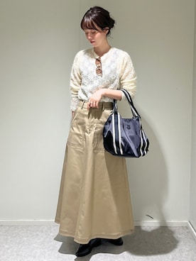 「アイテム（スカート）」を使った、天本さん（レディース・165cm）の秋コーディネート