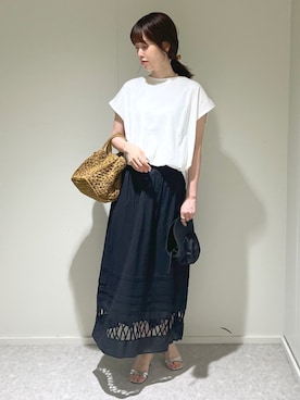 「アイテム（トートバッグ）」を使った、天本さん（レディース・165cm）の夏コーディネート