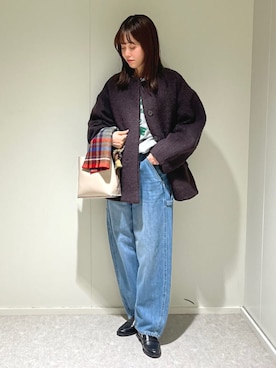 「アイテム（ノーカラーコート）」を使った、天本さん（レディース・165cm）の秋コーディネート