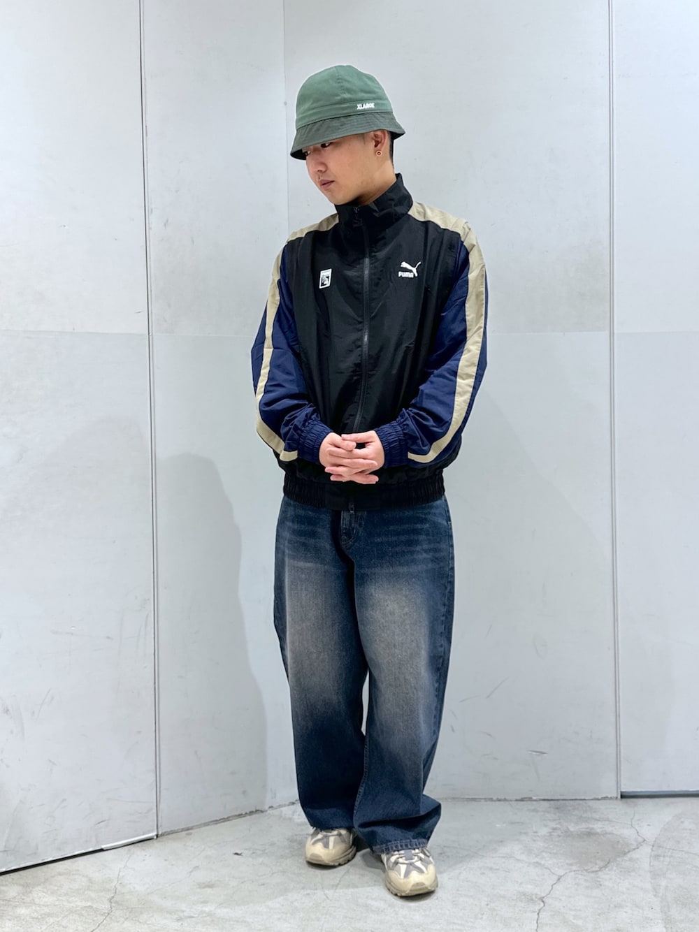 ジャケット・アウター PUMA x XLARGE 2WAY NYLON TRACK JACKET PUMA（プーマ）の「PUMA×XLARGE 2WAY NYLON TRACK JACKET