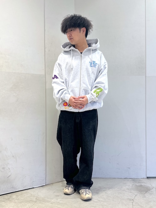 売切れ前に 大人気 XLARGE HANGOUT S/S TEE 刺繍のディテール◎ AMBIDEX Store 〇音楽隊の動物たち 刺繍Tシャツ(F オートミール