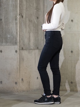 「attiree（アティレー）のattiree 微起毛 ストレッチ スキニーパンツ（その他パンツ、ブラック系）」を使った、LUKAさん（レディース・155cm）の冬コーディネート