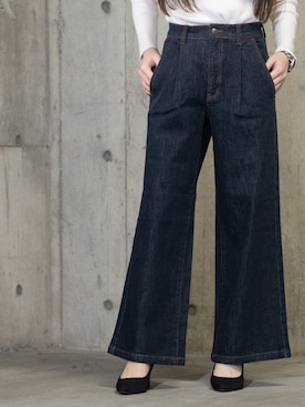 「attiree（アティレー）のインディゴ デニム ワンタック ワイド パンツ（デニムパンツ、ブルー系）」を使った、LUKAさん（レディース・155cm）の冬コーディネート