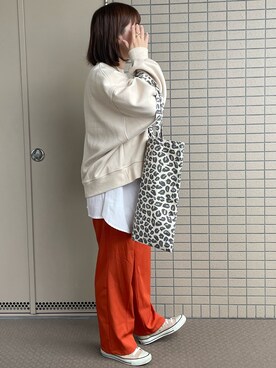 「ANGIE（アンジー）の【2022年秋冬新色追加】ハイウエストセンタープレススラックスパンツ（スラックス、オレンジ系）」を使った、canata*さん（レディース・161cm）の秋コーディネート