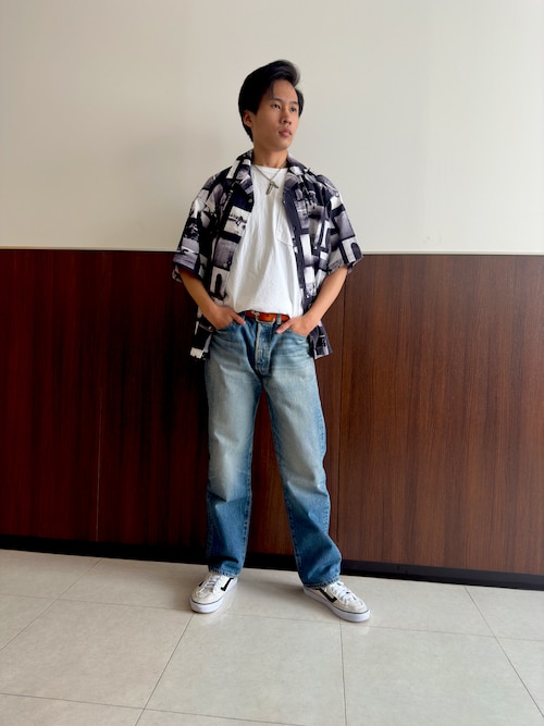 【美品】アヴィレックス　デニムパンツ　ヴィンテージ加工　直営店限定　ユーズド加工 AVIREX ジーンズ 「直営店限定」JAPAN MADE DENIM PANTS / 日本