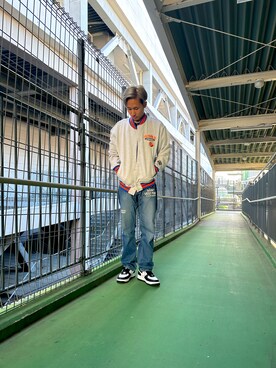 「グレーコーデ」｜「アイテム（スタジャン）」を使った、AOKIさん（メンズ・172cm）の秋コーディネート