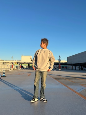 「AVIREX（アヴィレックス）のアイテム（スウェット）」を使った、AOKIさん（メンズ・172cm）の冬コーディネート