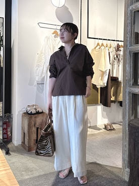 「GALLARDAGALANTE（ガリャルダガランテ）のリネンダブルタックパンツ（その他パンツ、ベージュ系）」を使った、mamifujiiさん（レディース・158cm）の春コーディネート