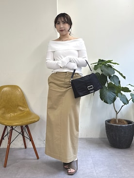 「GALLARDAGALANTE（ガリャルダガランテ）のチノストレッチスカート（スカート、ベージュ系）」を使った、mamifujiiさん（レディース・158cm）の春コーディネート