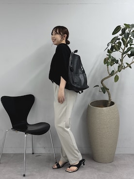 「GALLARDAGALANTE（ガリャルダガランテ）の【累計販売数6000以上！高レビュー】レザーバックパック（バックパック/リュック、ブラック系）」を使った、mamifujiiさん（レディース・158cm）の春コーディネート