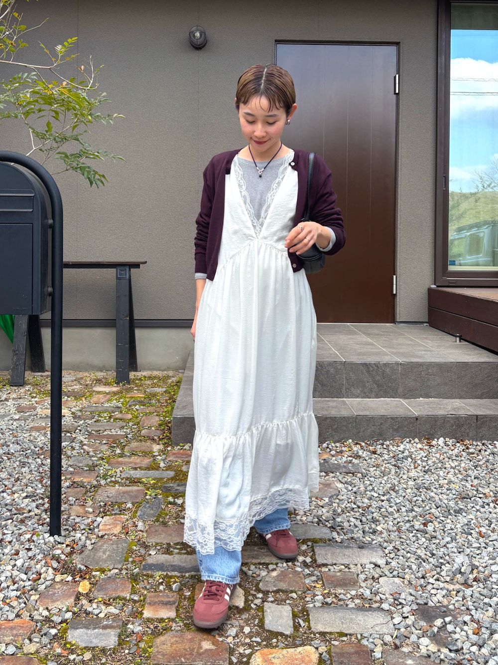 eL】Gather Lace V One-piece/582474を使った人気ファッション 
