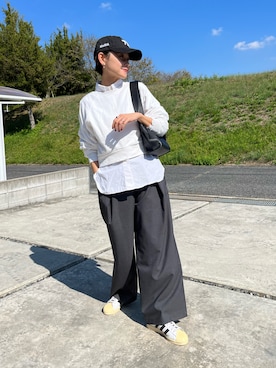 「NEWERA EK COLLECTION（ニューエライーケーコレクション）のアイテム（キャップ）」を使った、mikkoさん（レディース・161cm）の秋コーディネート