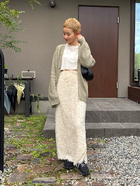 「NEW BALANCE（ニューバランス）のアイテム」を使った、mikkoさん（レディース・161cm）の秋コーディネート