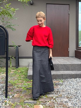 「アイテム（スニーカー）」を使った、mikkoさん（レディース・161cm）の秋コーディネート