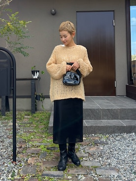 「アイテム（イヤリング）」を使った、mikkoさん（レディース・161cm）の秋コーディネート