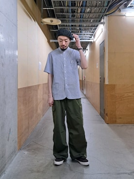 「GEVACO」｜「アイテム（カーゴパンツ）」を使った、ながやまさん（メンズ・176cm）の夏コーディネート