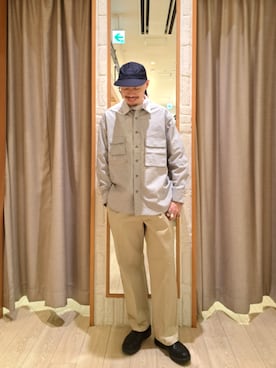 「GLOSTER（グロスター）のアイテム（パンツ）」を使った、ながやまさん（メンズ・176cm）の春コーディネート