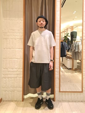 「GLOSTER（グロスター）のアイテム（パンツ）」を使った、ながやまさん（メンズ・176cm）の夏コーディネート
