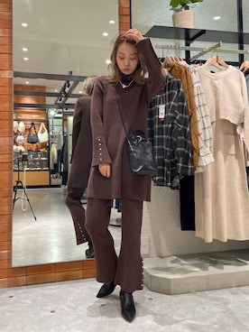 「高見え」｜「アイテム（モカシン/デッキシューズ）」を使った、あわちゃんさん（レディース・164cm）の秋コーディネート