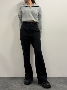 「オフィスカジュアル」｜「アイテム（スニーカー、ブラック系）」を使った、Tsumuさん（レディース・151cm）の春コーディネート