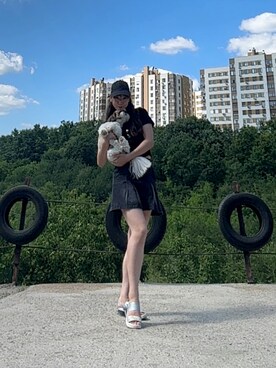 「アイテム（デニムスカート、グレー系）」を使った、7sailsさん（レディース・172cm）の夏コーディネート