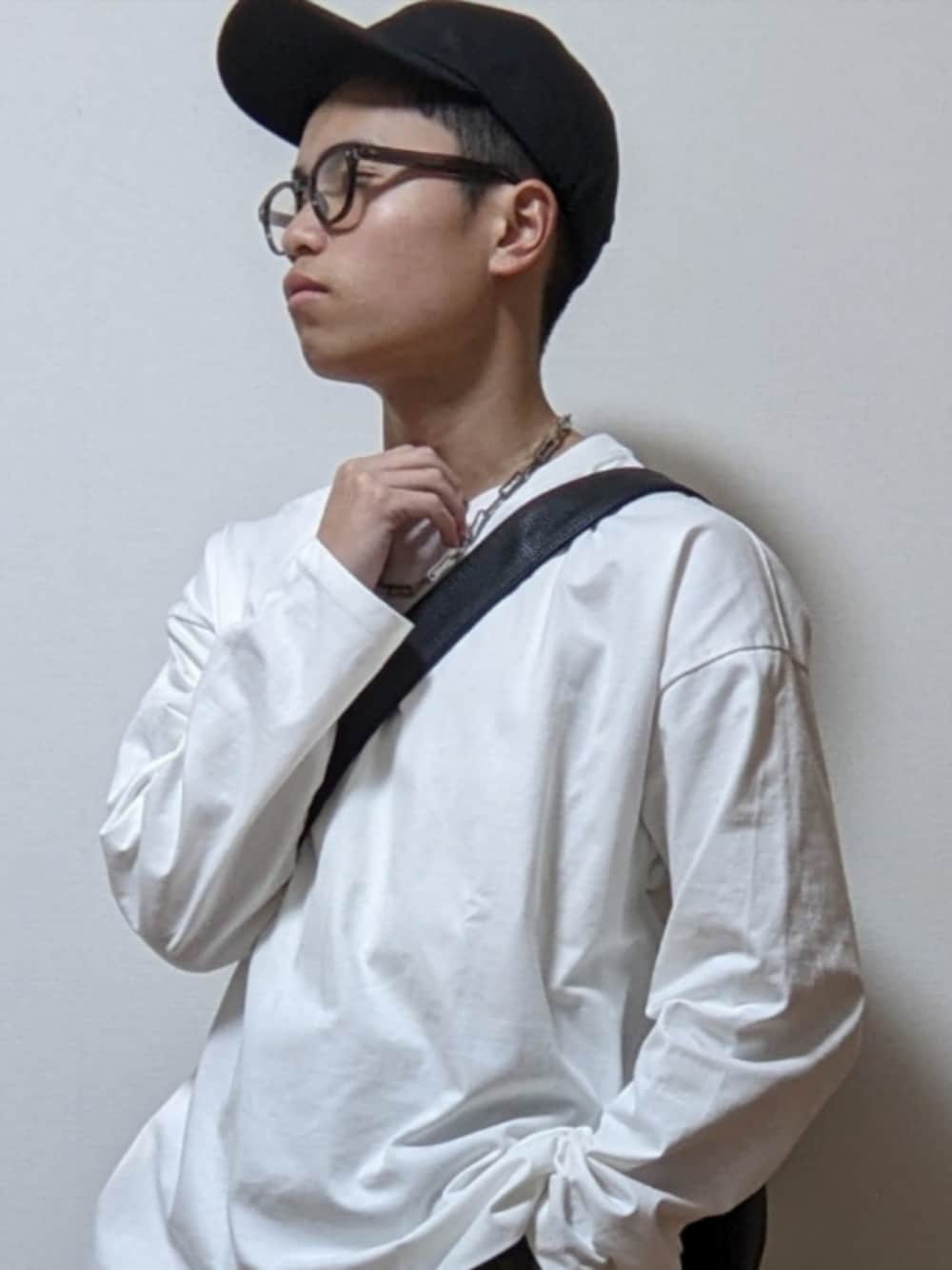「WYM、サングラス」｜「WYM LIDNMのアイテム（サングラス、ホワイト系）」を使った、オト_Otoさん（メンズ・170cm）の冬コーディネートの1枚目の写真