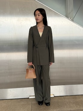 「アイテム（ノーカラージャケット）」を使った、Suganumaさん（レディース・160cm）の冬コーディネート