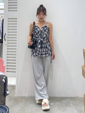 「アイテム（スウェットパンツ）」を使った、mioさん（レディース・157cm・20代）の夏コーディネート