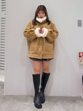 「アイテム（ムートンコート）」を使った、mioさん（レディース・157cm・20代）の秋コーディネート