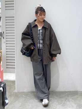 「アイテム（キャミソール）」を使った、mioさん（レディース・157cm）の秋コーディネート