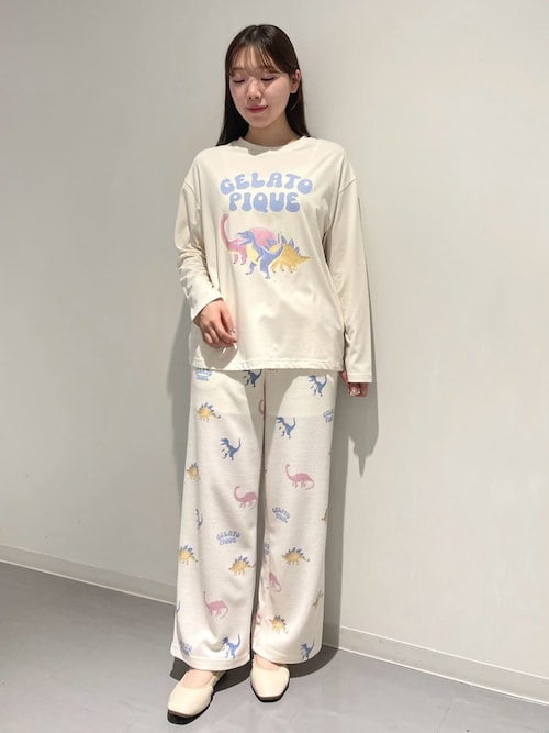 ジェラートピケ ダイナソー柄　ロングTシャツ　& ロングパンツ ダイナソーワンポイントロンT(カットソー・Tシャツ)｜ルームウェア