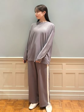 「アイテム（ルームウェア）」を使った、gelato piqueさん（レディース・161cm）の秋コーディネート