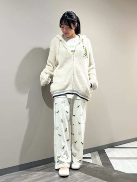 「アイテム（ルームウェア）」を使った、gelato piqueさん（レディース・165cm）の秋コーディネート