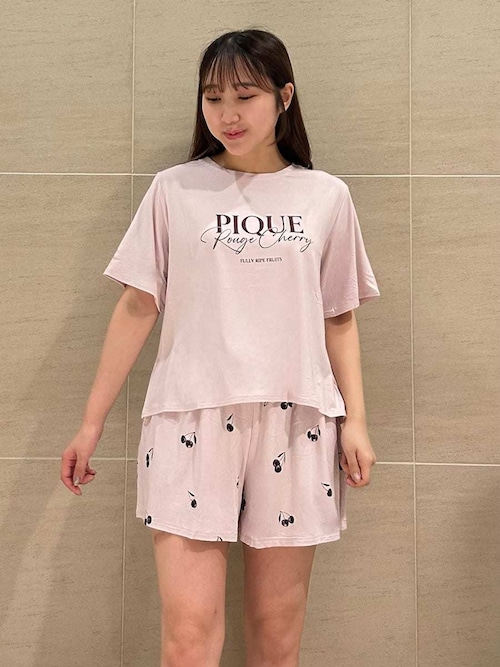 セール】【ONLINE限定】ルージュチェリーレーヨンロゴTシャツ