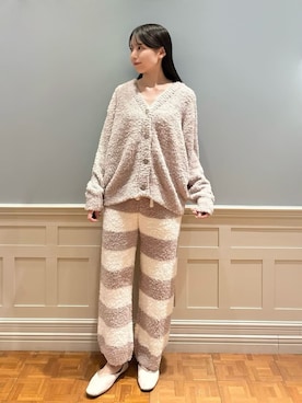 「アイテム（ルームウェア）」を使った、gelato piqueさん（レディース・161cm）の秋コーディネート