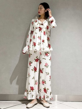 「アイテム（ルームウェア）」を使った、gelato piqueさん（レディース・168cm）の秋コーディネート