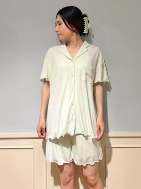 「アイテム（ヘアアクセサリー、グリーン系）」を使った、gelato piqueさん（レディース・158cm）の夏コーディネート