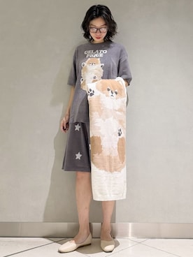 「アイテム（ブランケット）」を使った、gelato piqueさん（レディース・168cm）の春コーディネート