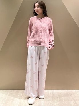 「gelato pique（ジェラートピケ）のアランカーディガン（ルームウェア/パジャマ、ピンク系）」を使った、gelato piqueさんの秋コーディネート