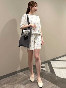 「アイテム（財布/小物、グレー系）」を使った、gelato piqueさん（レディース・158cm）の夏コーディネート